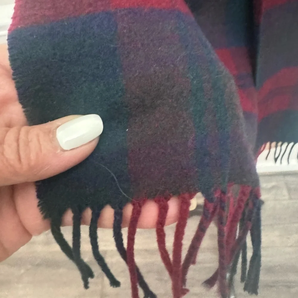 Scots Glen Plaid‎ Wool Scarf - Red and blue cashmere
